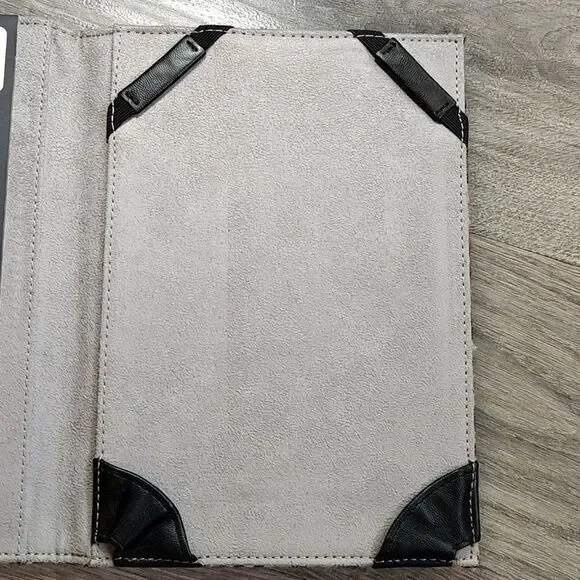 New With Tag Echo Reader Case For Kindle - Picture 5 of 9